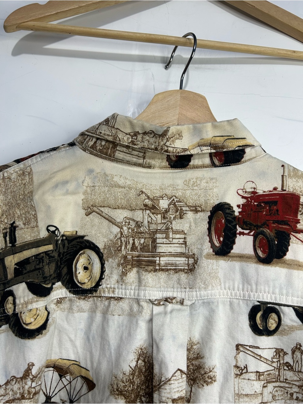 5 for $25🔥Bit & Bridle Button Front Tractor‎ Print Shirt Medium - Picture 5 of 8